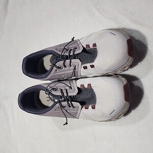 On Women's Cloud 5 Sneakers - size 11